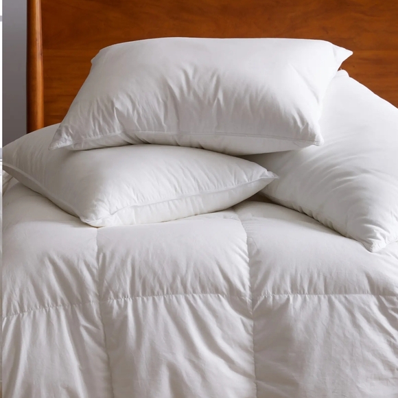 Quince Premium Down Alternative Comforter - Picture 8 of 11